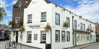 Ye Olde Talbot By Greene King Hotel 3*